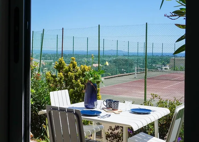 Le Soleil Bleu Hyerois